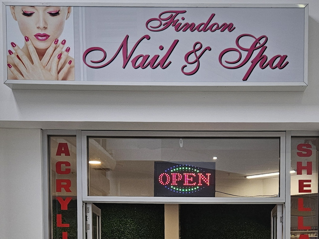 Traders Store Front